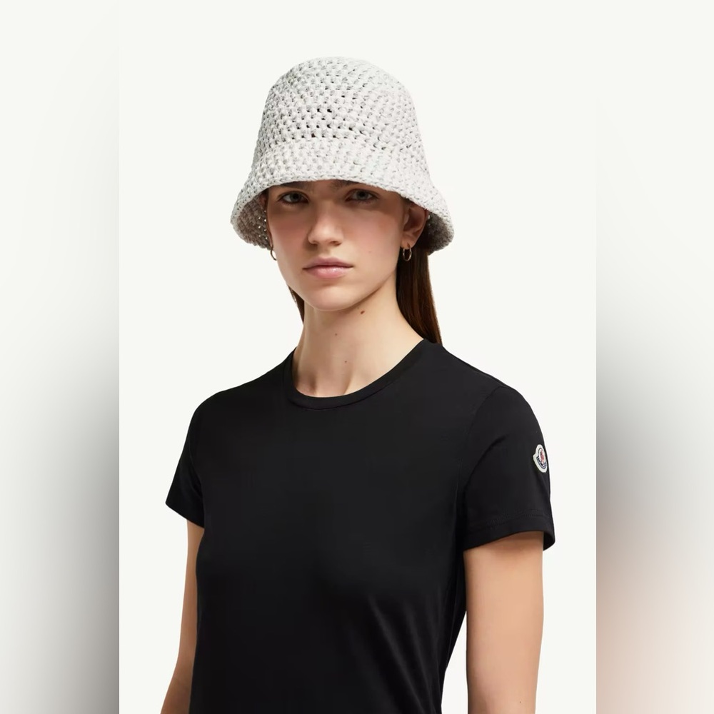 NWT Moncler Black Short Sleeve T-shirt size small
